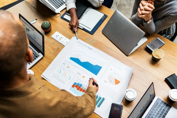 marketing digital vs growth marketing